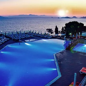 4* Otel Woxxie